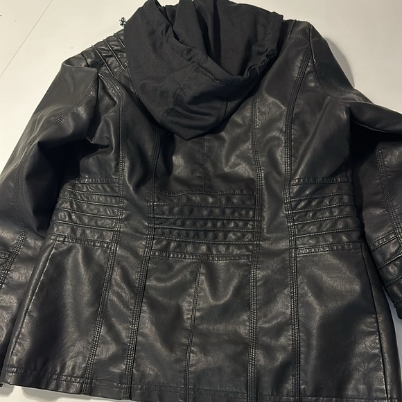 Faux leather jacket with removable zip in hoodie NEVER WORN. - Picture 3 of 4